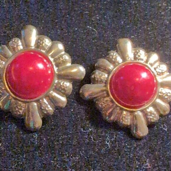 Vintage 1980's Gold Tone Post Earrings with Red Center - Picture 1 of 5